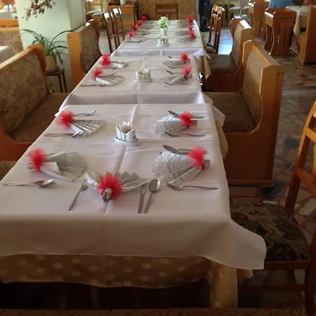 Sancak מלון קומבורגז