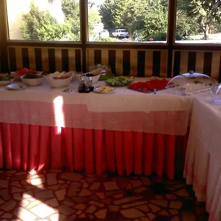 Sancak Otel Kumburgaz